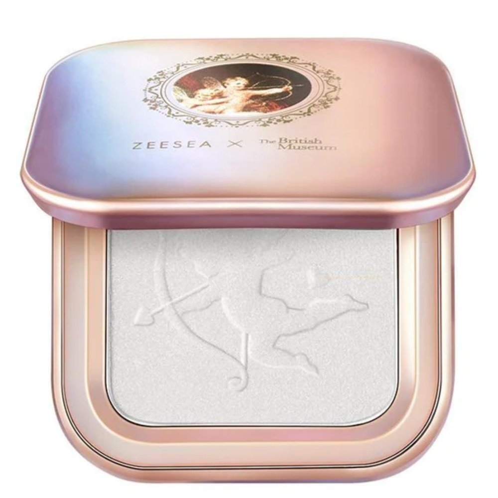 Zeesea X The British Museum Angel Highlighter in Pearl White